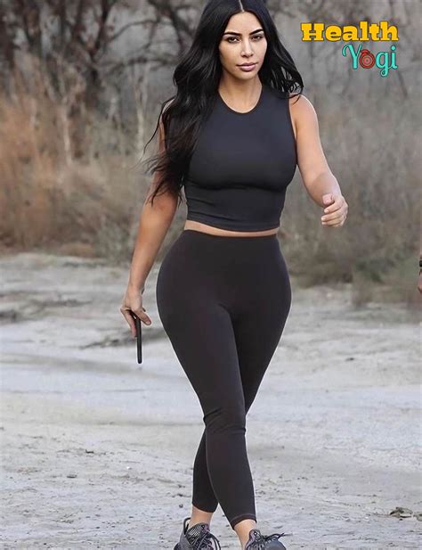 kim kardashian height in cm|Kim Kardashian: Bio, Height, Weight, Age,。